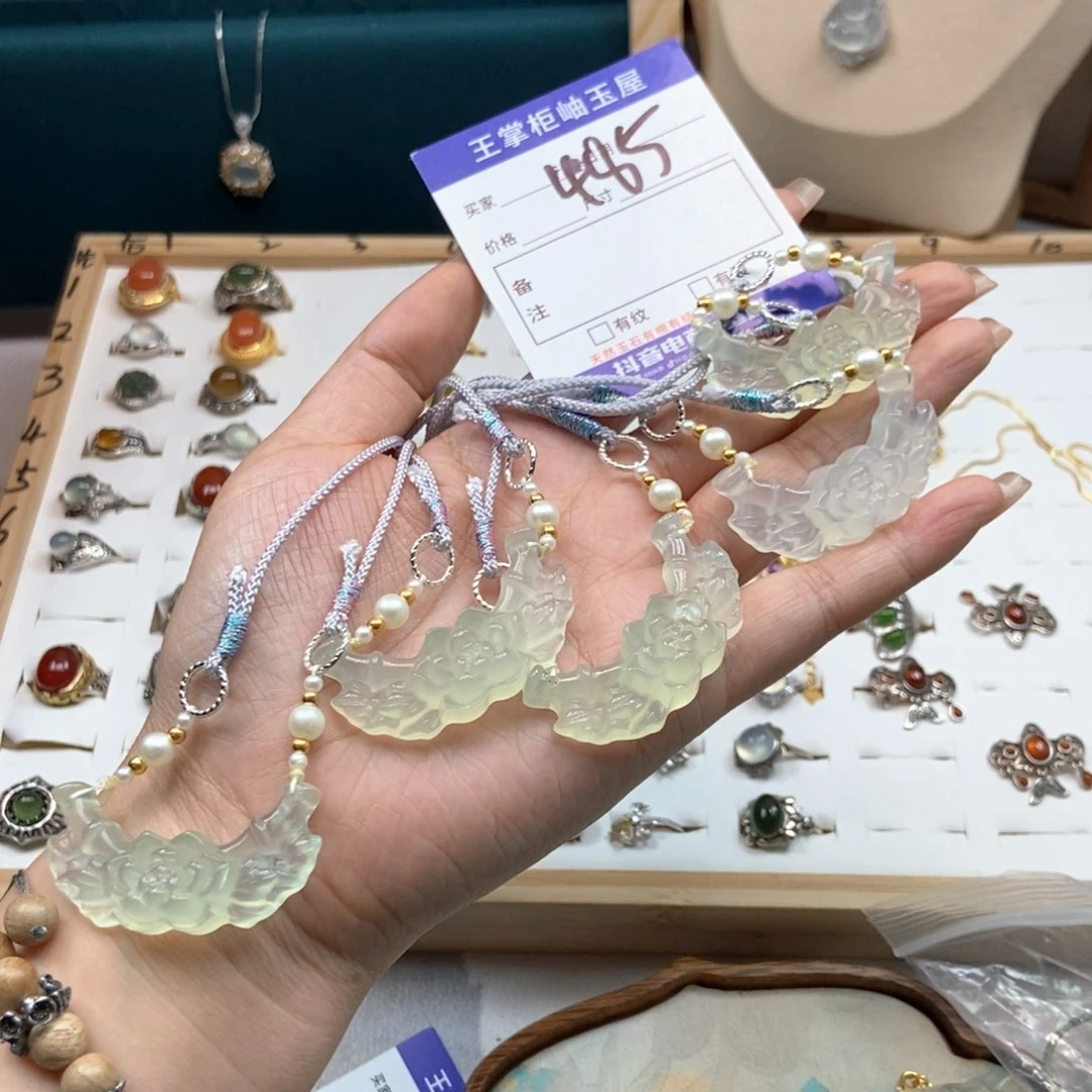 岫玉未镶嵌吊坠吊坠多样性，发一个