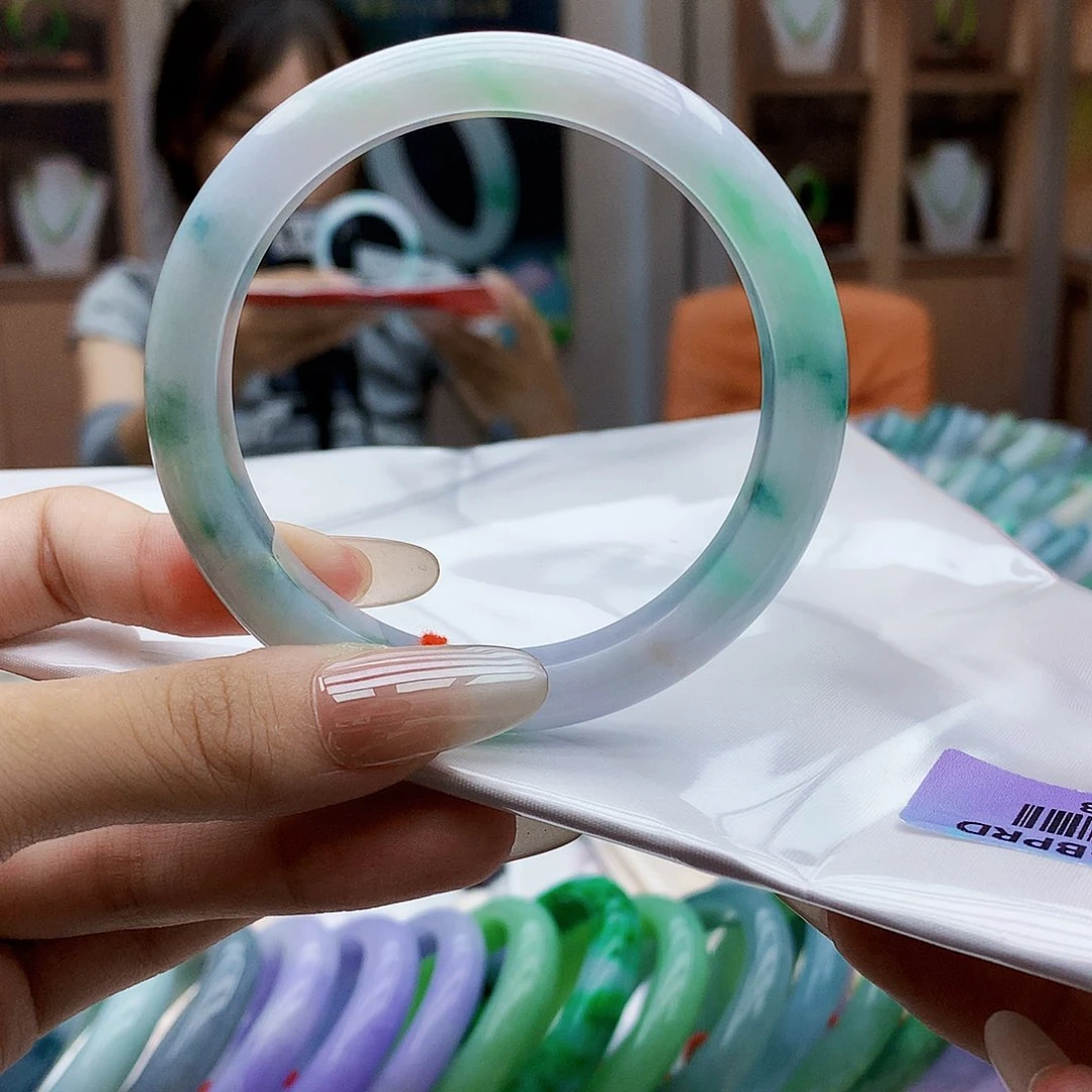 翡翠手镯未镶嵌g