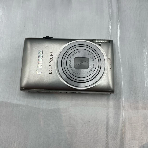 95新 Canon/佳能 佳能ixus220hs 1210万像素 5倍光学变焦