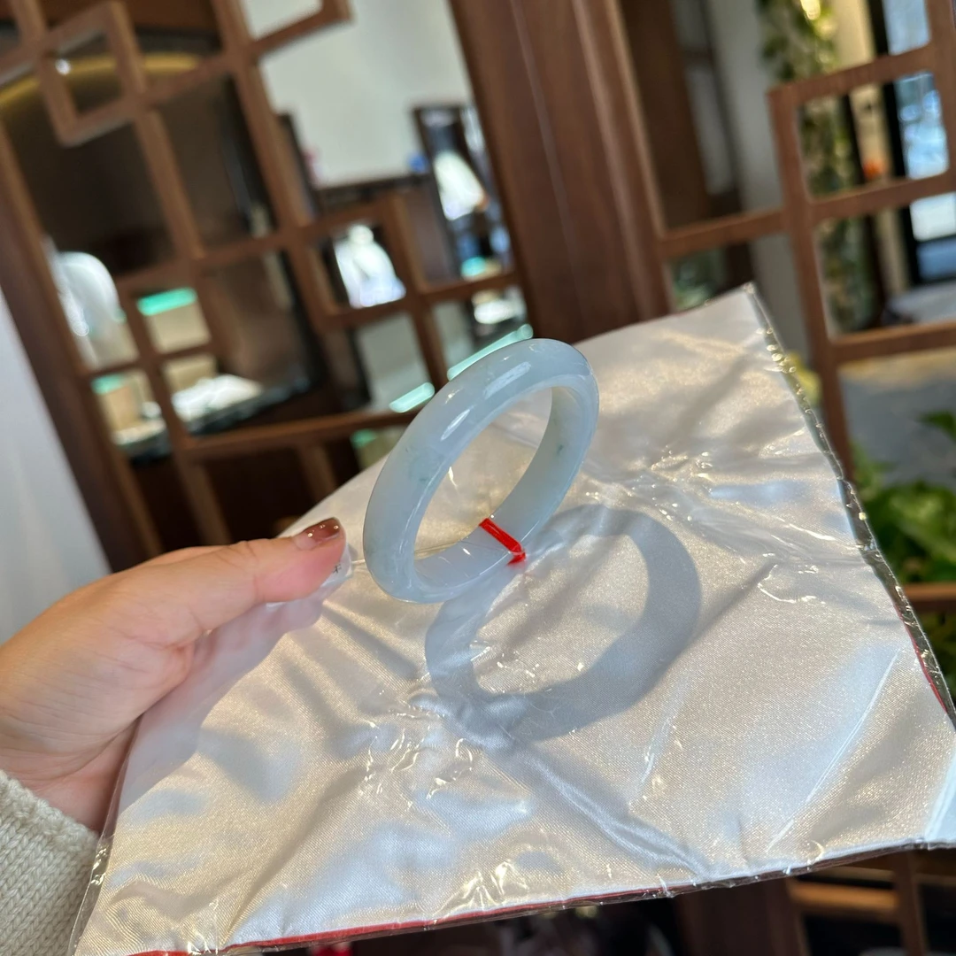 2416-s25缅料翡翠55#圈口正圈糯冰飘花手镯百搭女款气质冰透感