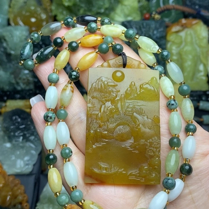 蛇纹石玉未镶嵌颈饰