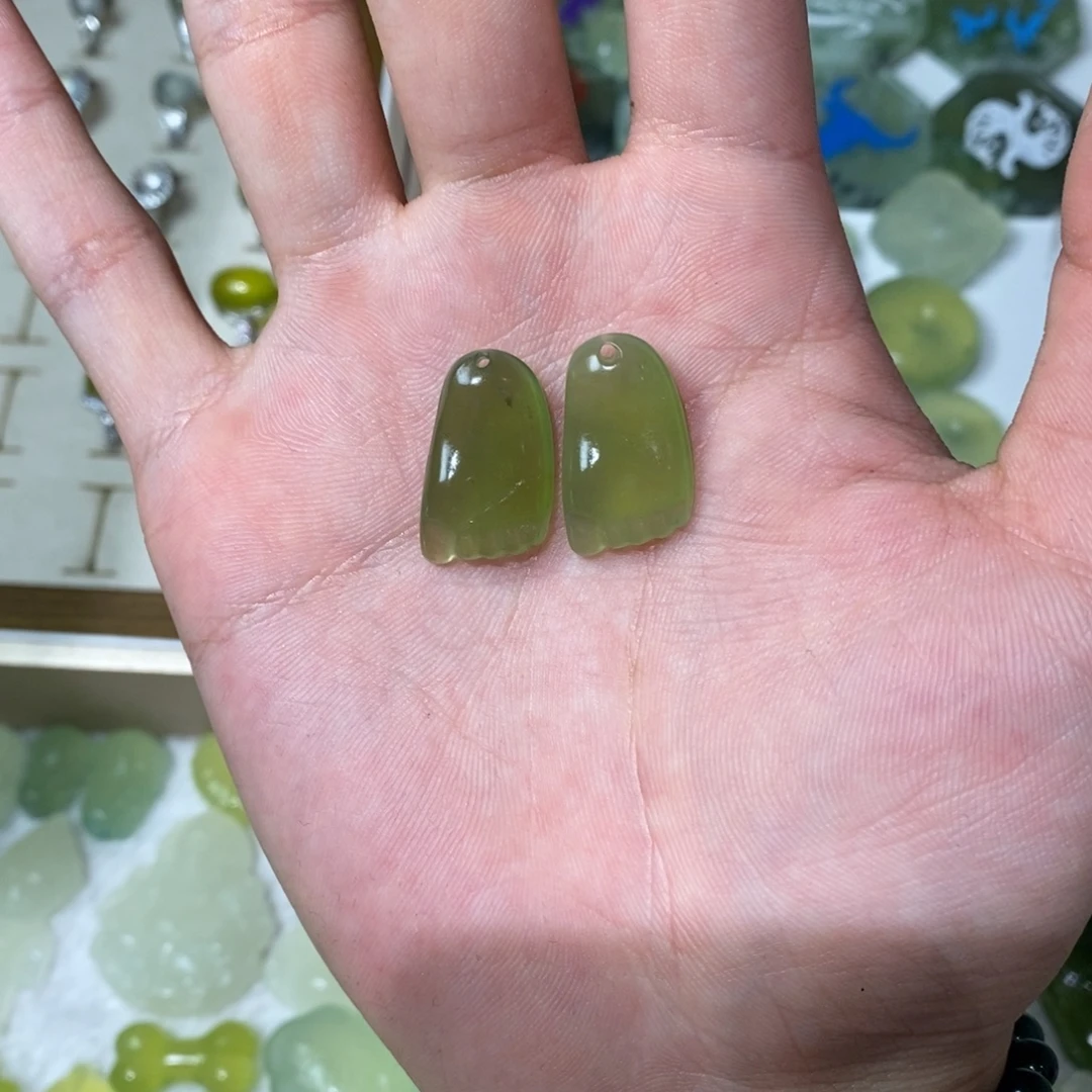 岫玉未镶嵌吊坠(不含链)
