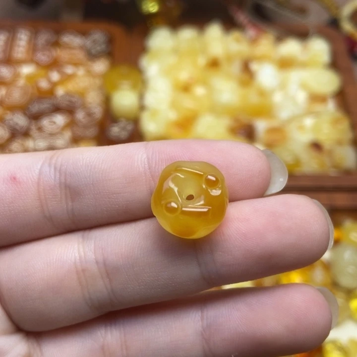 橄榄核吊坠甜甜圈