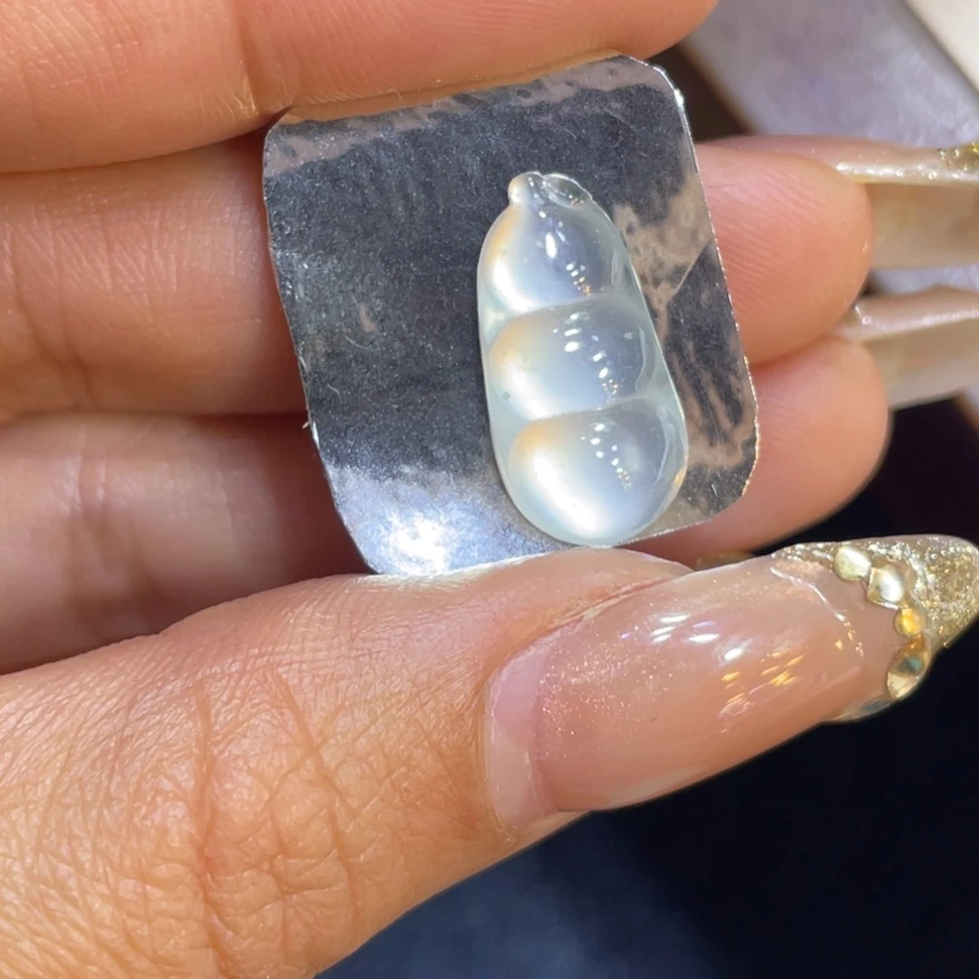 颈饰未镶嵌翡翠豆子