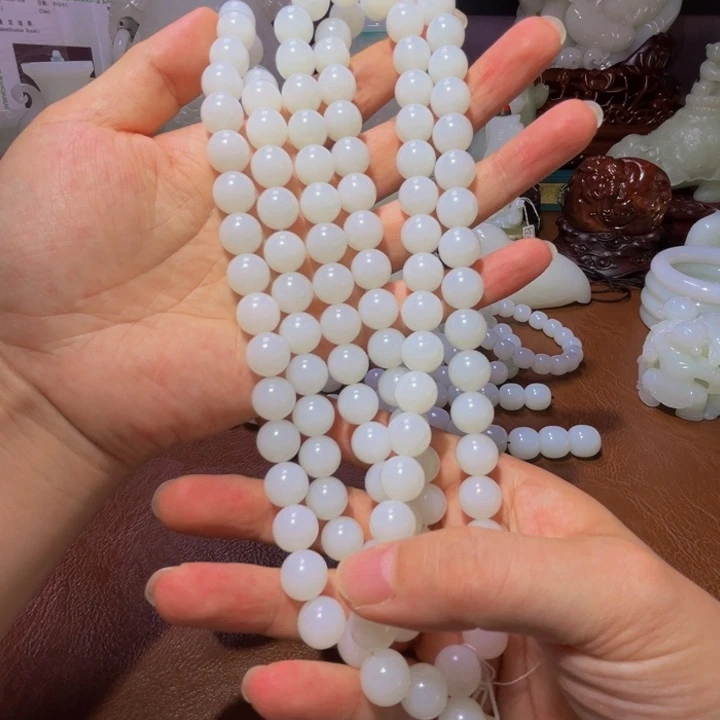 勼****和田玉未镶嵌挂件