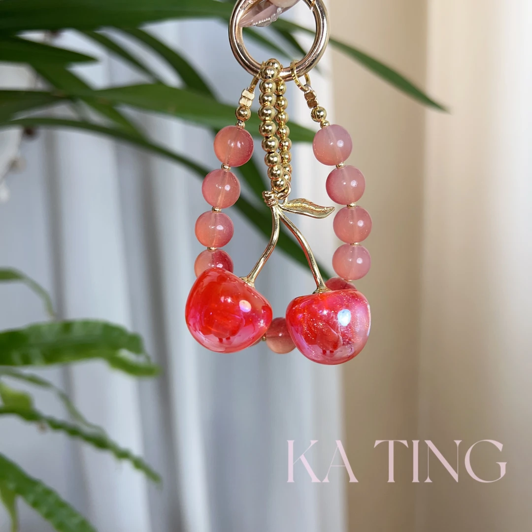 卡庭 尤米饰品精致百搭手机链    329