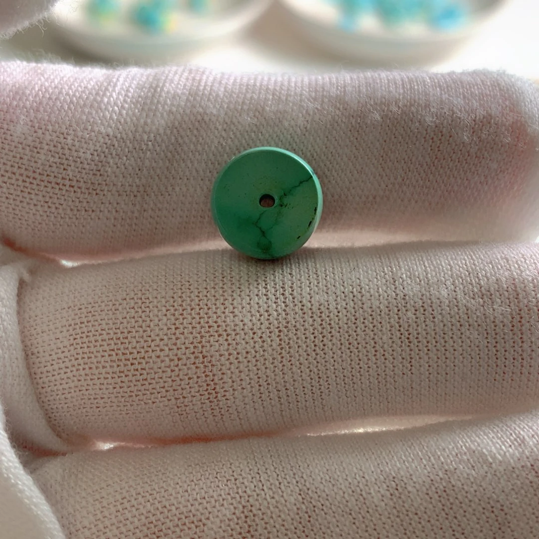 绿松石未镶嵌挂件