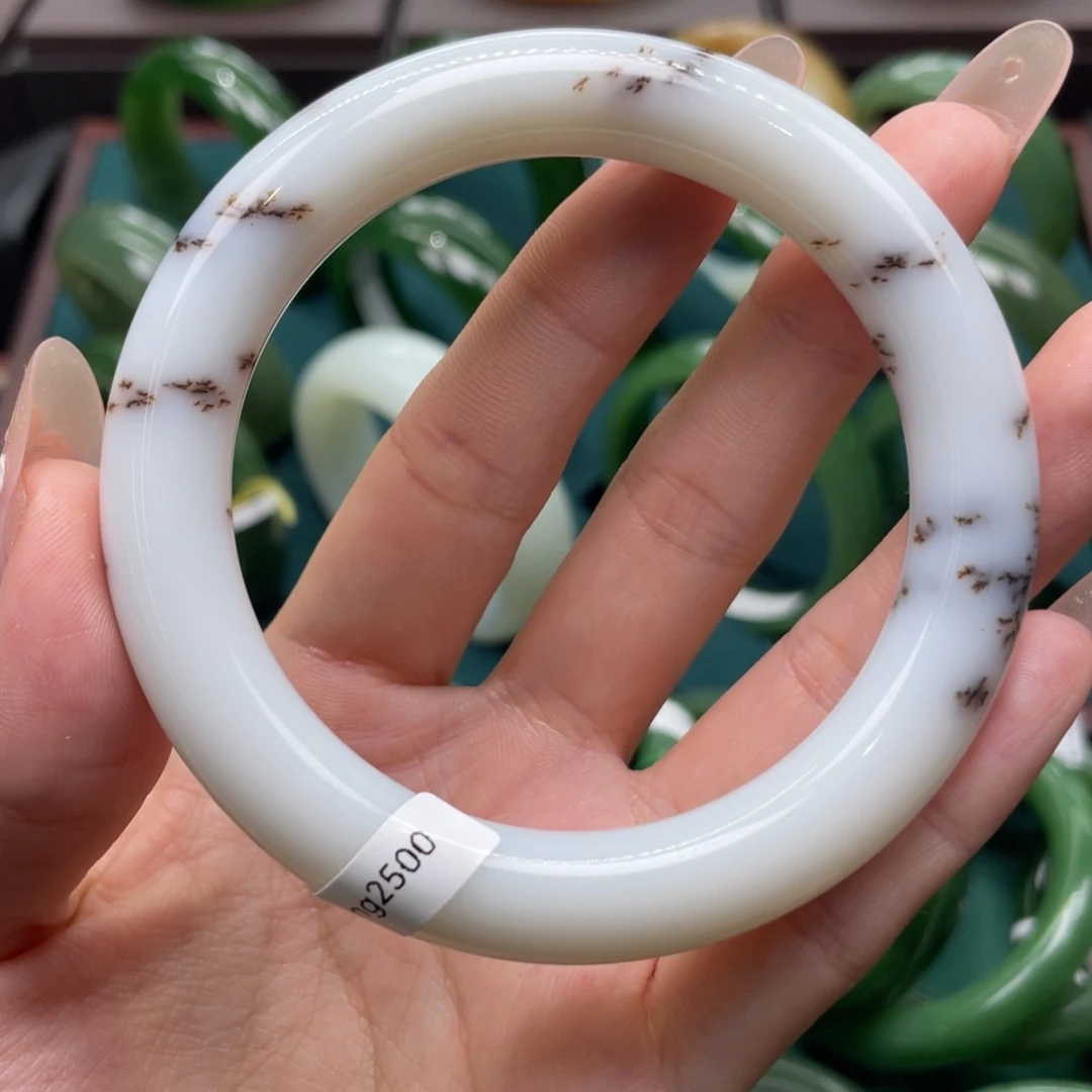 和田玉未镶嵌手镯5758