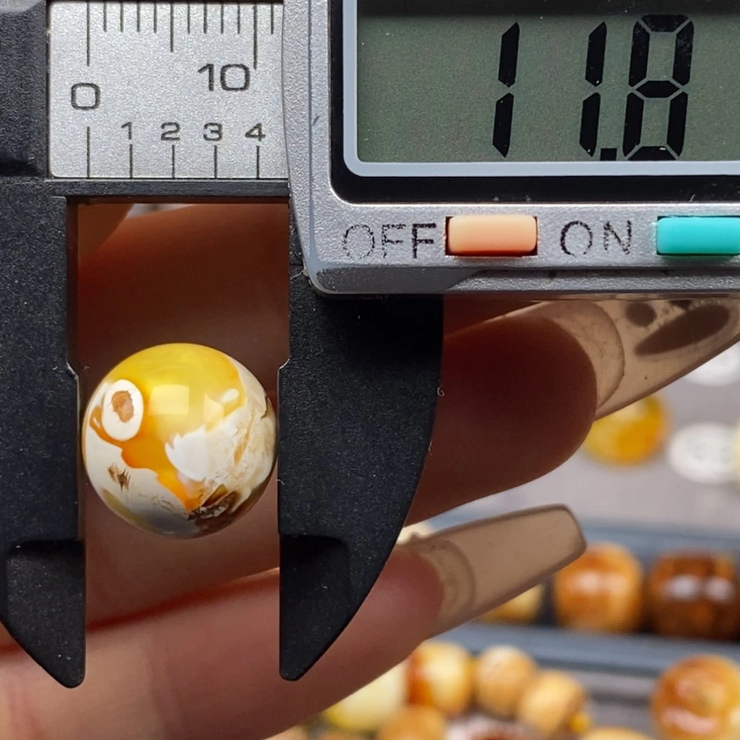 琥珀未镶嵌耳饰圆珠