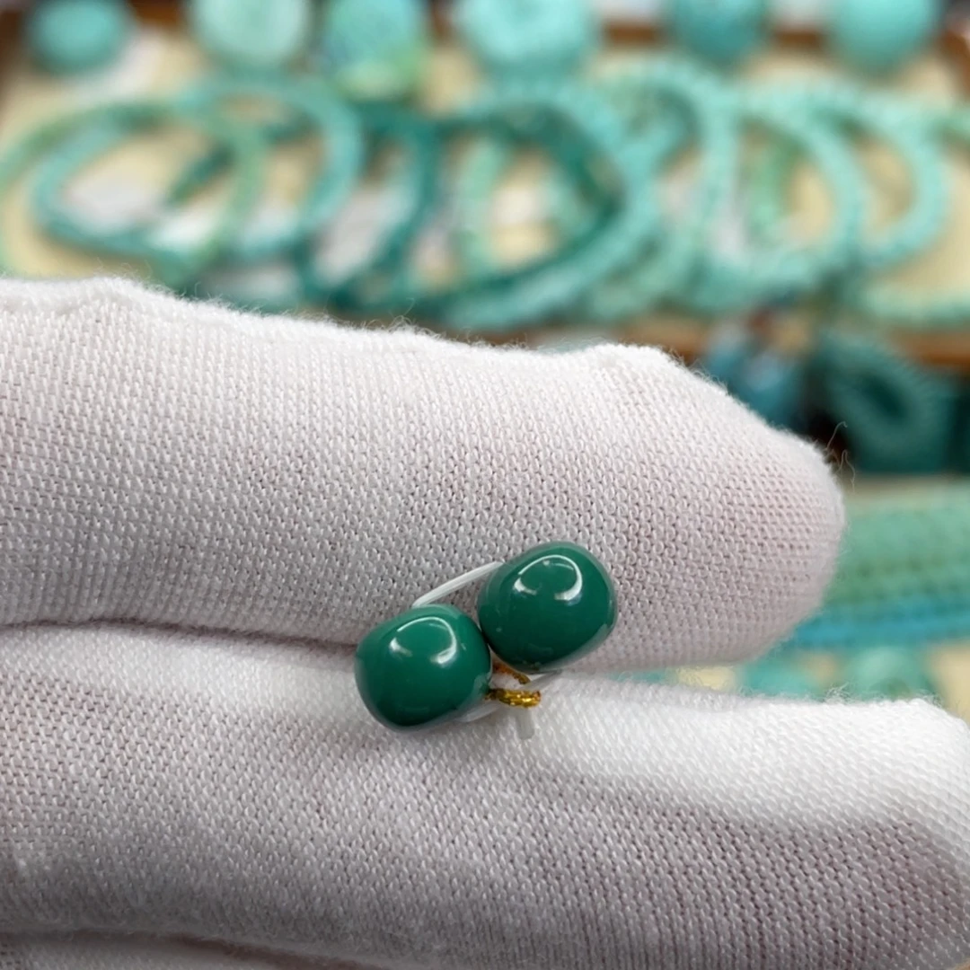 绿松石未镶嵌挂件