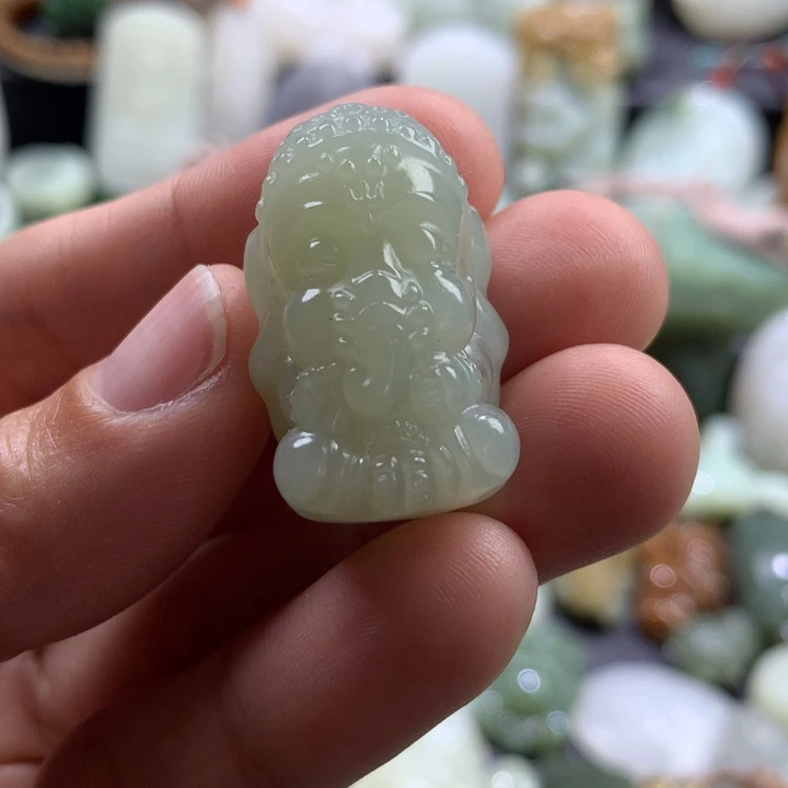 和田玉颈饰未镶嵌