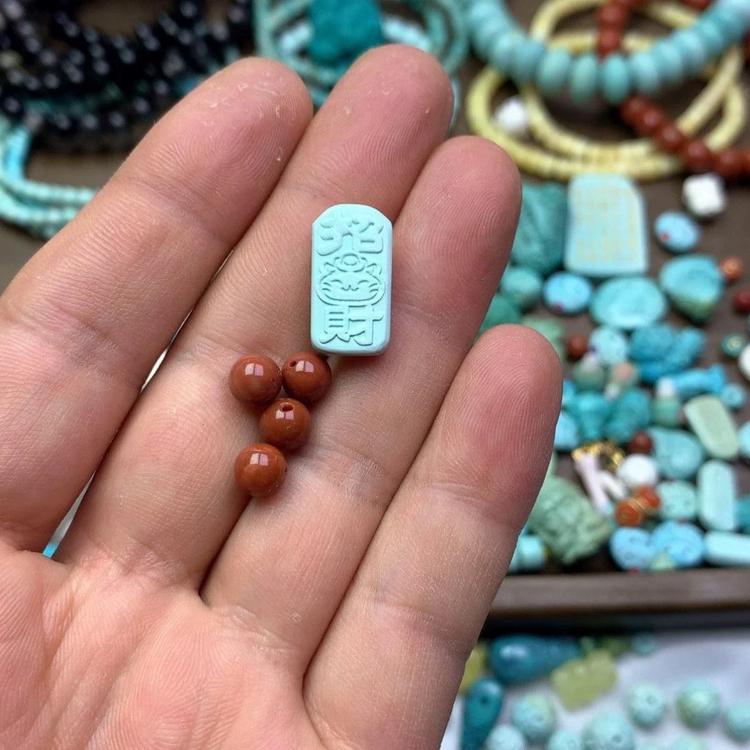 南红玛瑙雕刻未镶嵌