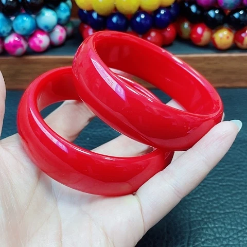 玛瑙未镶嵌手饰红三手镯