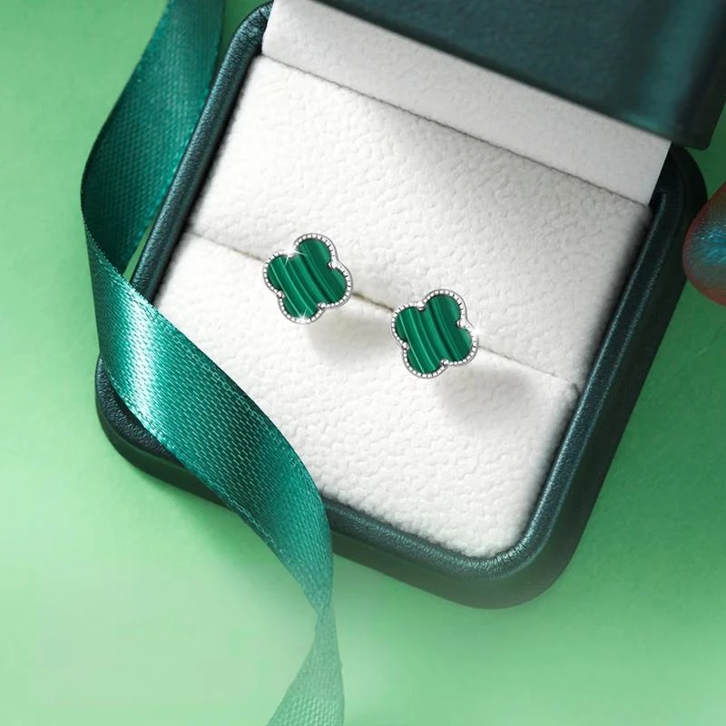经典四叶草耳钉耳坠女款高级感孔雀绿闺蜜女友新款显白百搭铜合金父亲节礼物