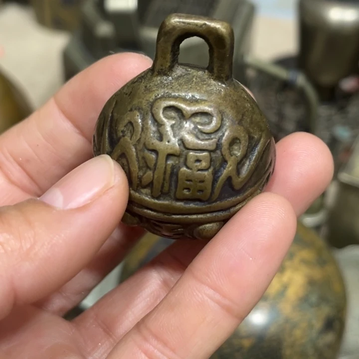 曾***烟铜器型美观实用大方