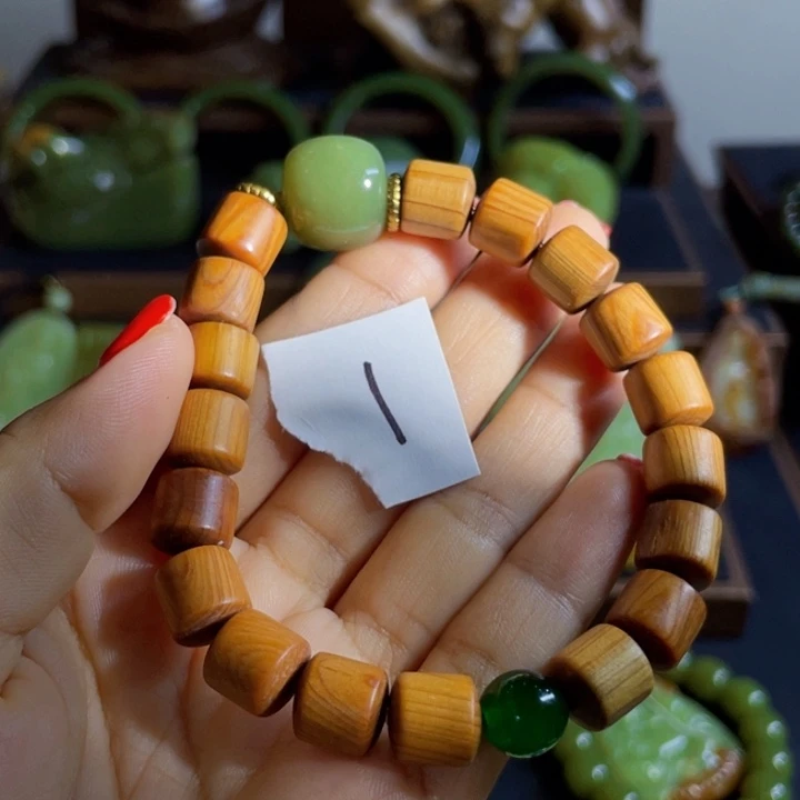 玄***店和田玉未镶嵌把件