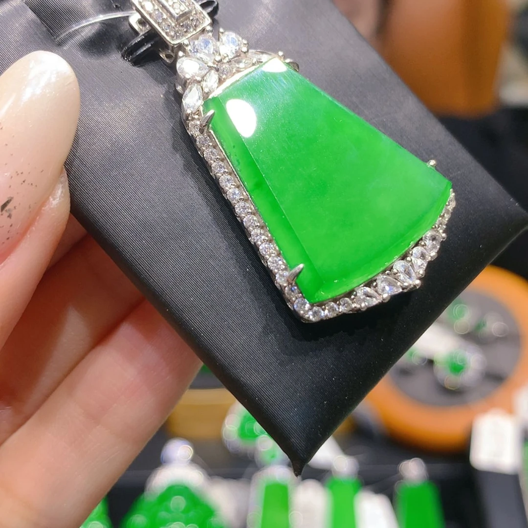 【闪购商品】颈饰银S925镶嵌翡翠5柒姐