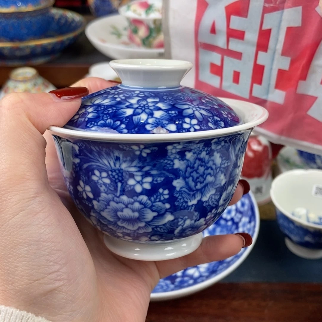 陶瓷艺术家的作品是一种