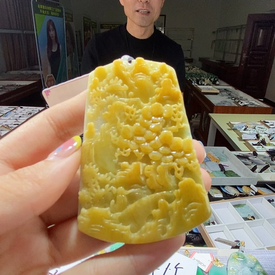 翡翠未镶嵌颈饰翡翠