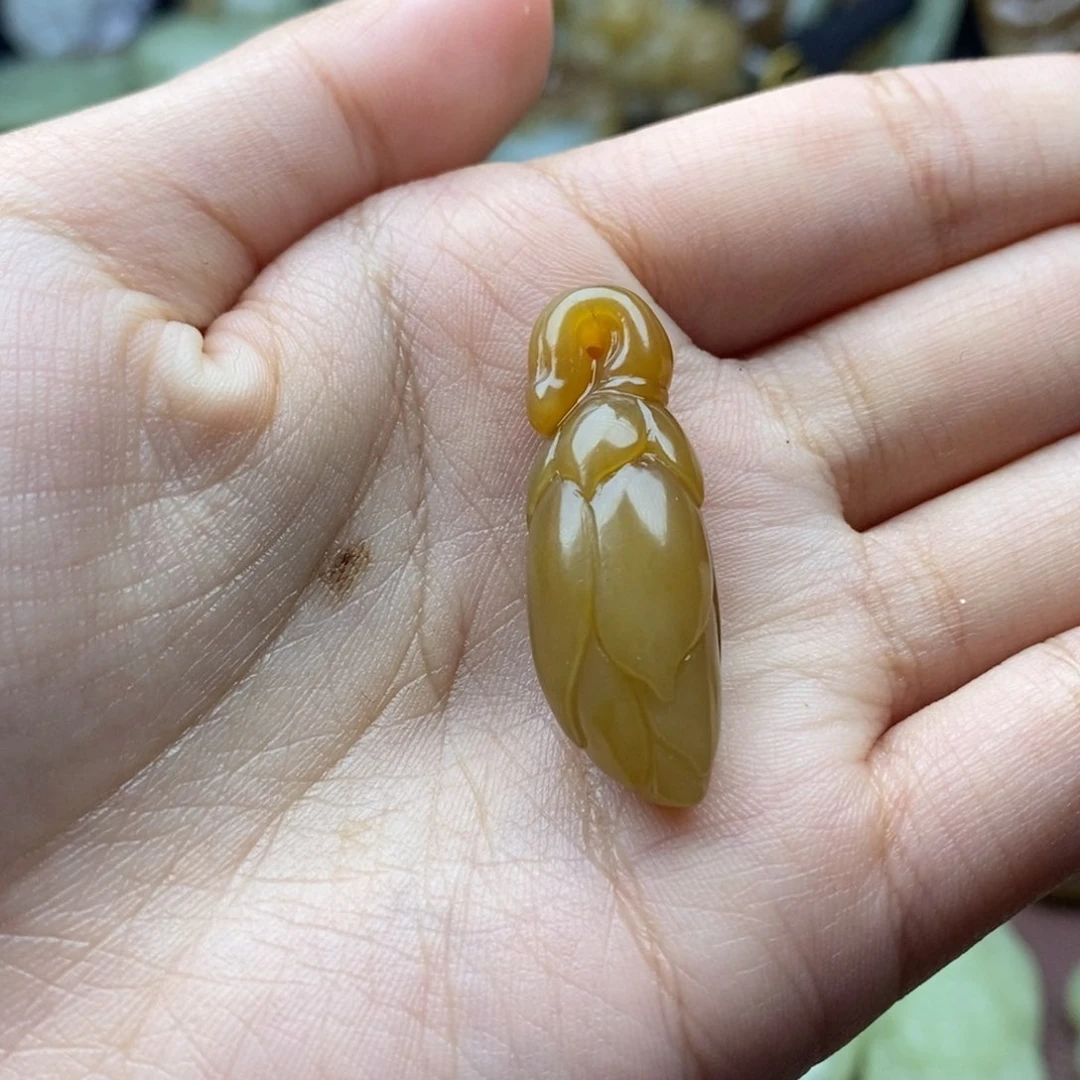 项链未镶嵌和田玉（糖玉）起