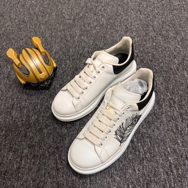 95新 Alexander McQueen/亚历山大·麦昆 /39.5码/休闲鞋/公价5400