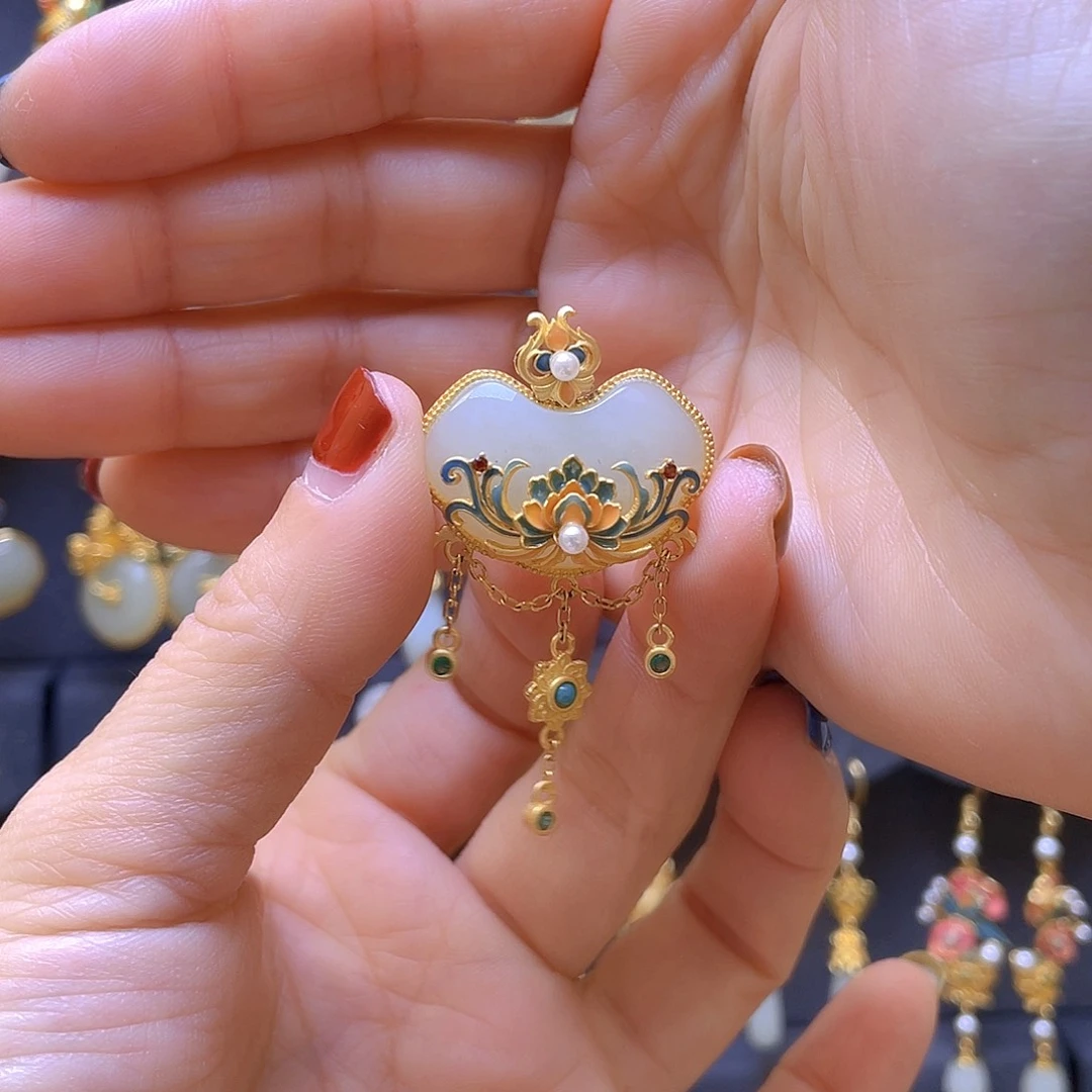 和田玉银S925镀金镶嵌颈饰