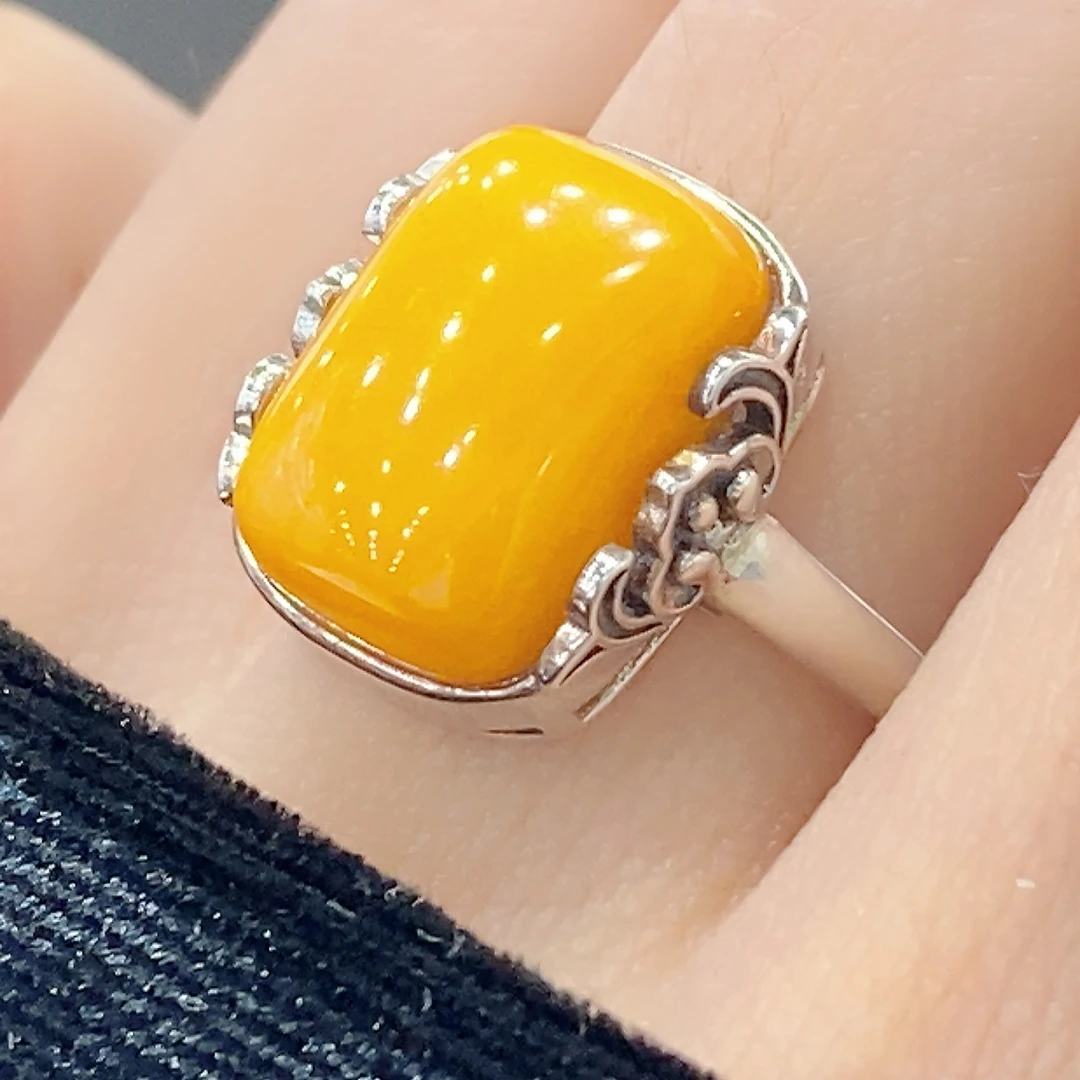 复古吉祥如意长方形蜜蜡戒指