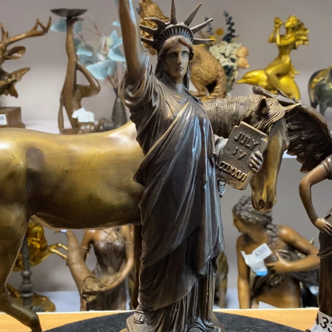 q***8黄铜材质，自由女神，高约37