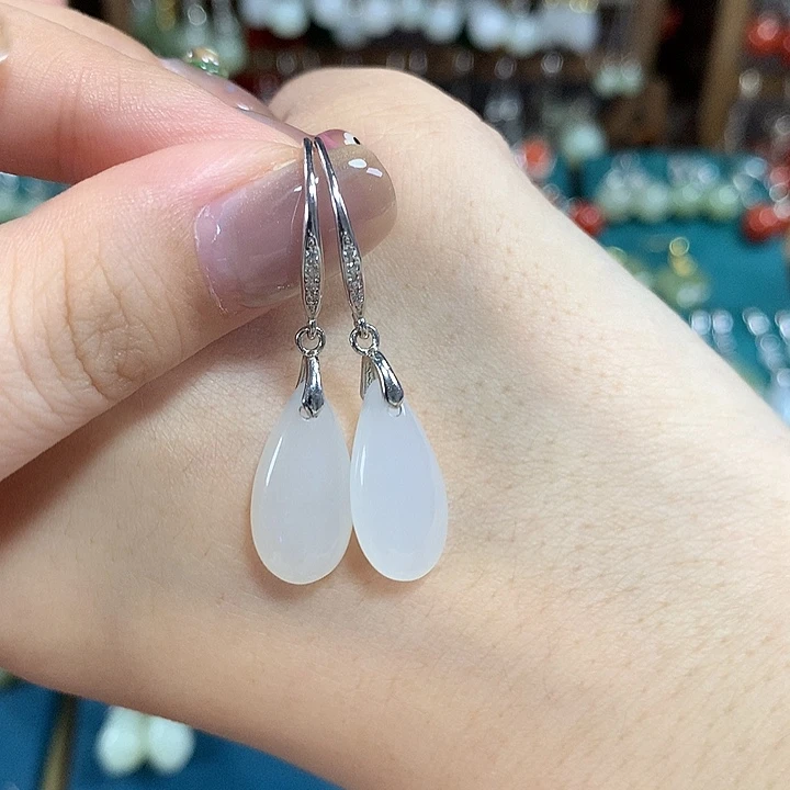 和田玉银S925镶嵌耳饰白玉水滴