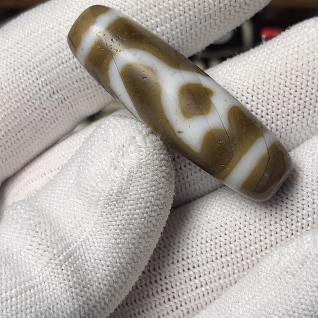 东***东玛瑙/玉髓未镶嵌颈饰