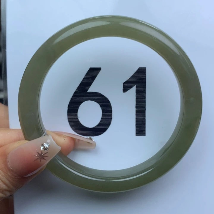 未镶嵌手镯和田玉1