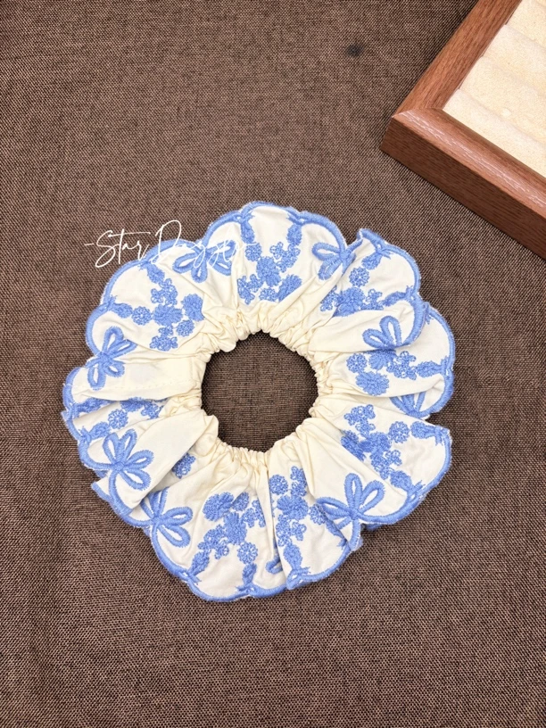 青花瓷/新中式刺绣小蛮腰