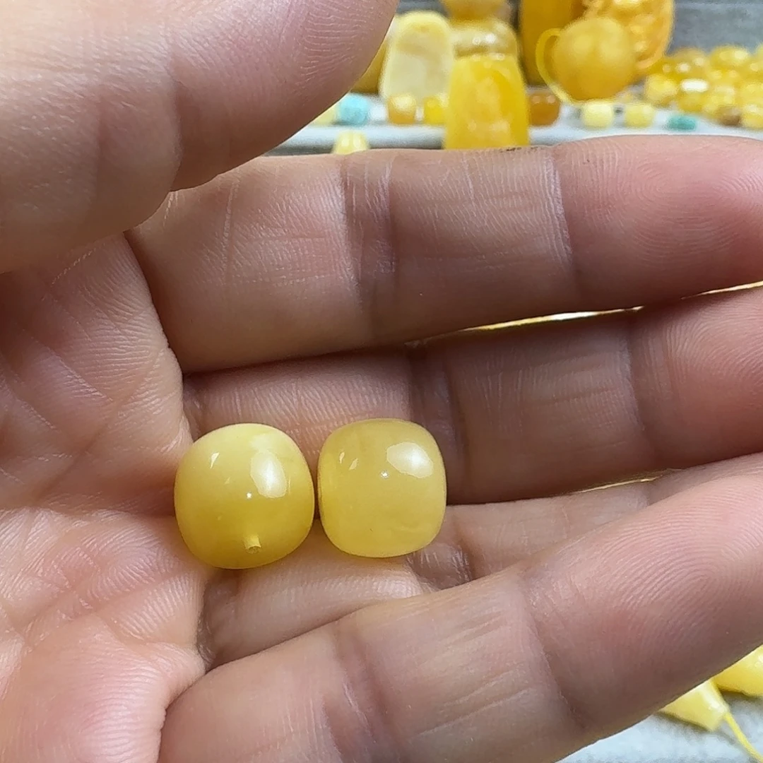 小***糕蜜蜡未镶嵌裸石61