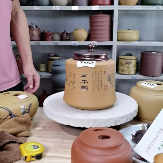 紫砂茶叶罐正品小罐合金盖吸力罐全手工五牛图黄金段泥162