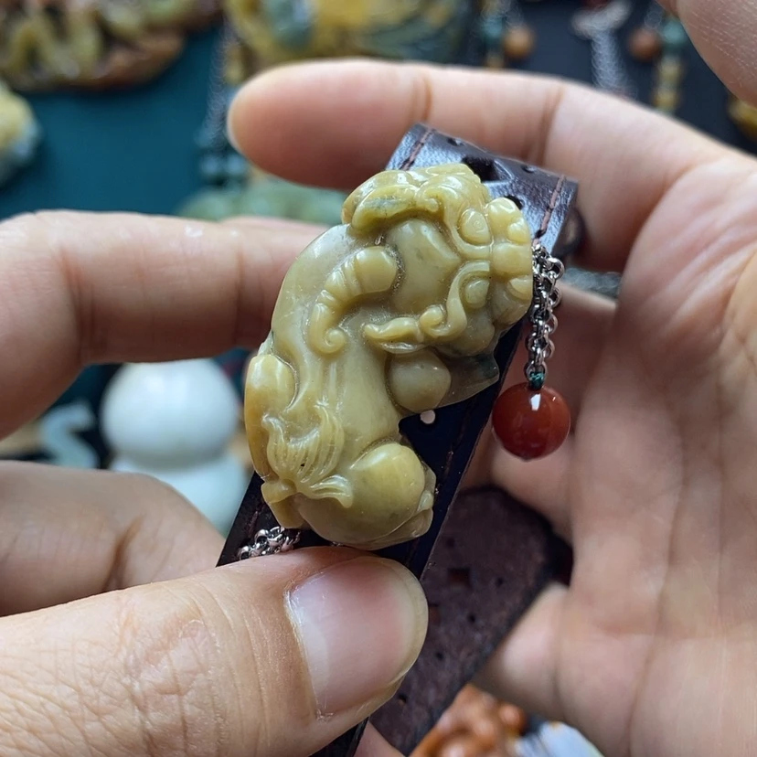 【闪购商品】蛇纹石玉未镶嵌手牌