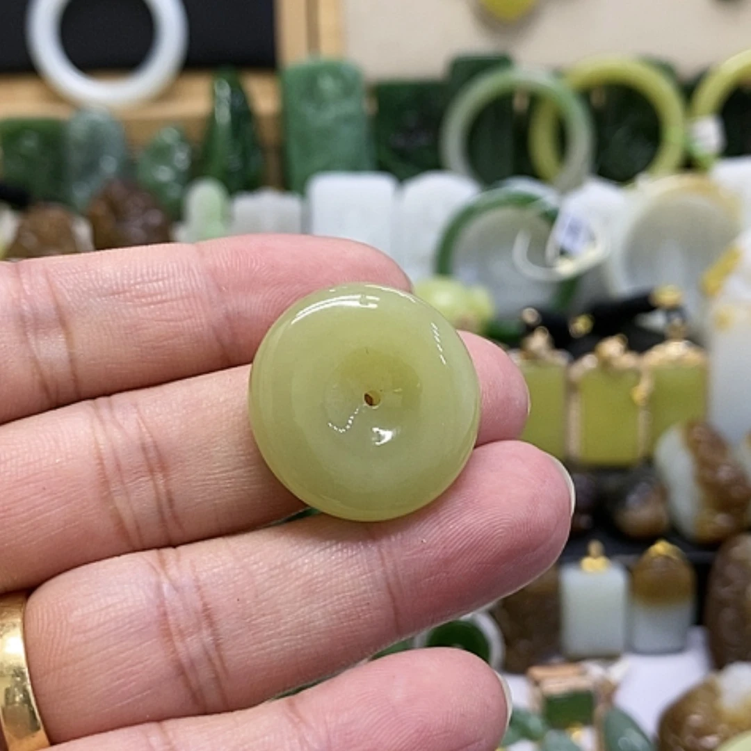 【闪购商品】颈饰未镶嵌和田玉