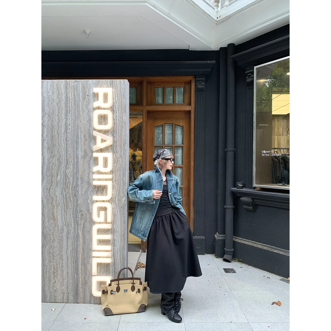 区区欧阳 松紧腰黑色半身裙女夏季新款高腰显瘦复古A字中长款裙子