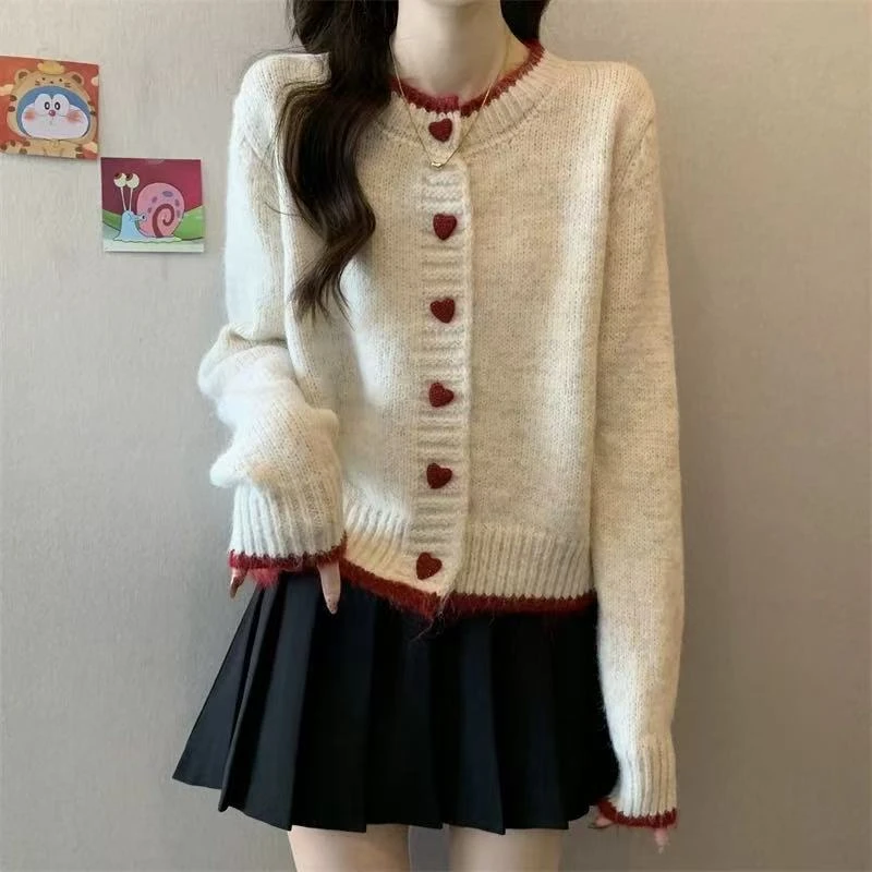 韩版秋冬新款羊驼绒针织宽松外套文艺复古风圆领爱心扣毛衣女开衫