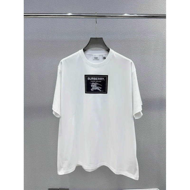 全新未使用Burberry博柏利 8064397 男骑士战马标宽松白色短袖T恤