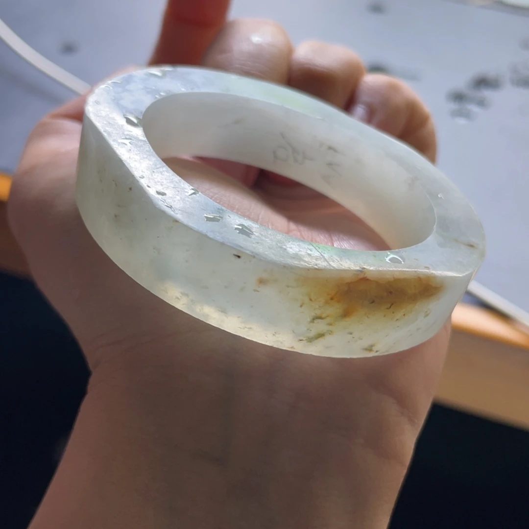 未镶嵌炸光小贵妃定制翡翠