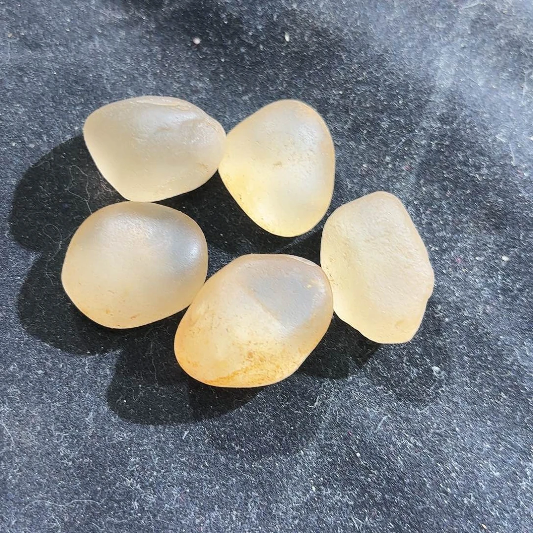 未镶嵌车挂水晶原石