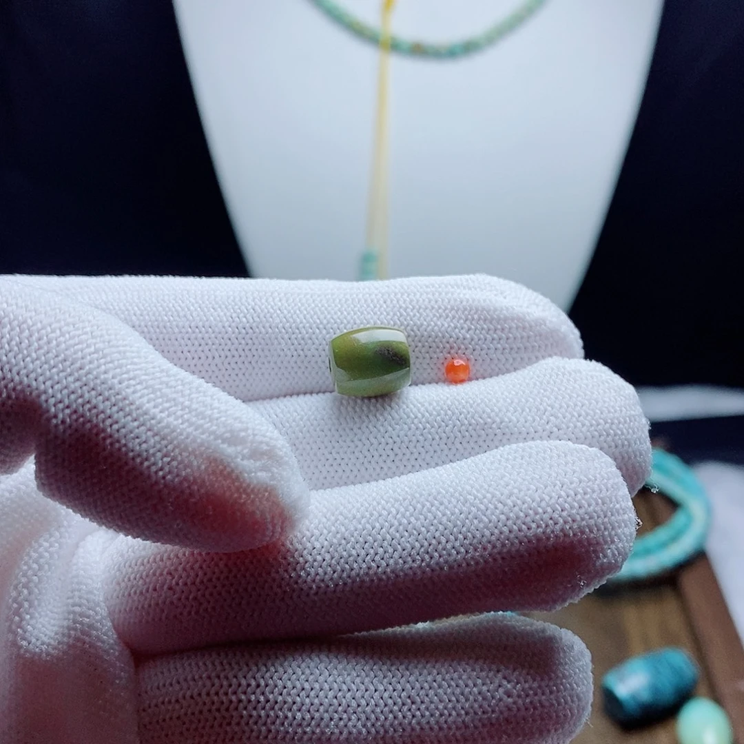南红玛瑙未镶嵌挂件