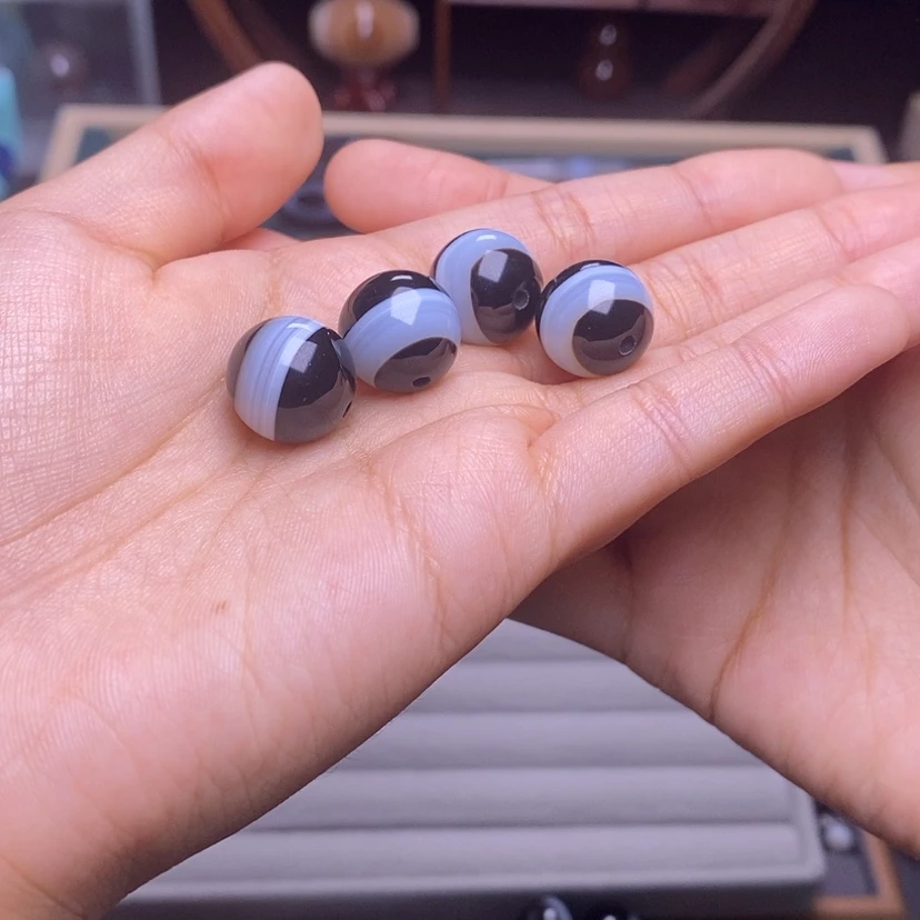 【闪购商品】未镶嵌颈饰玛瑙/玉髓爱****兔