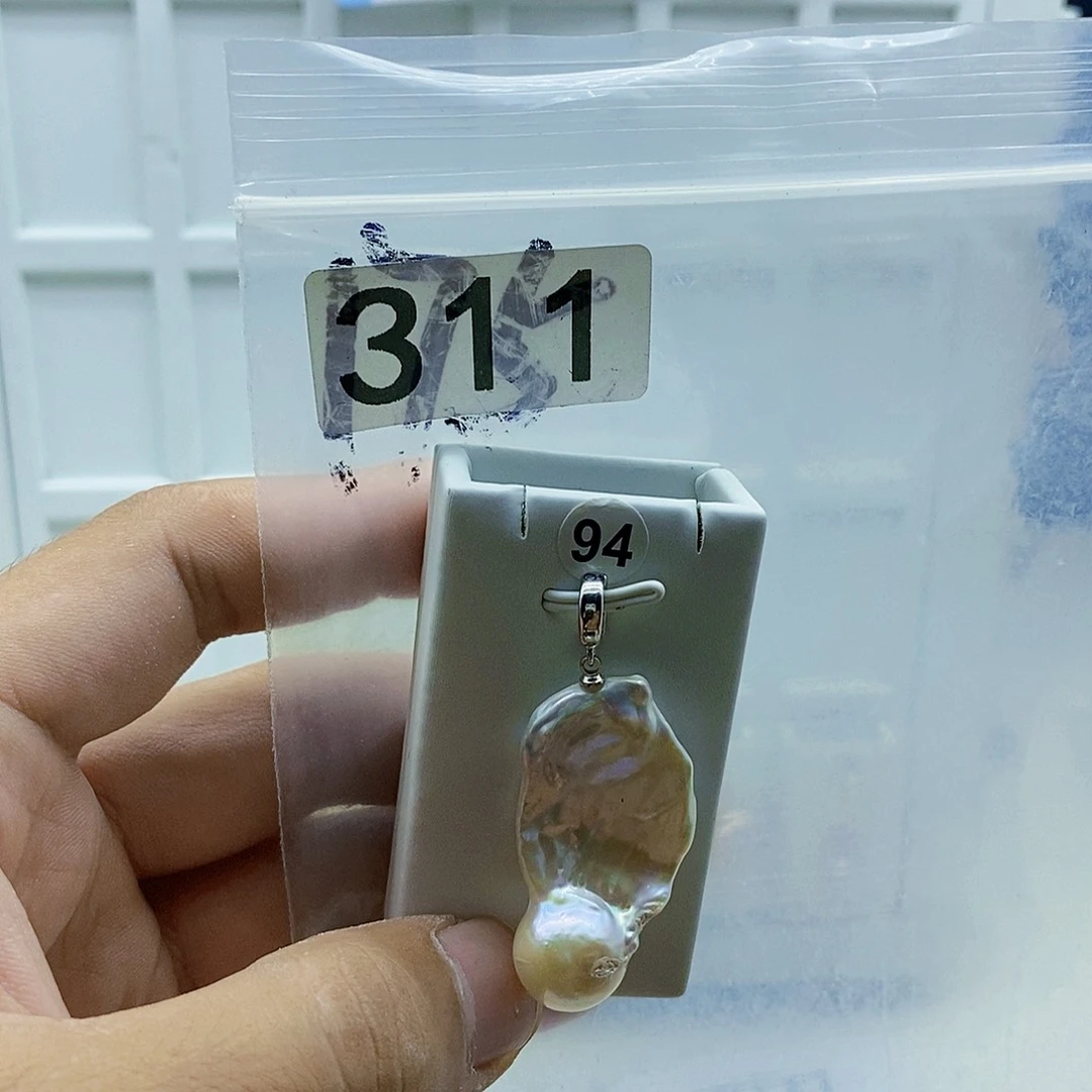 淡水珍珠颈饰合金