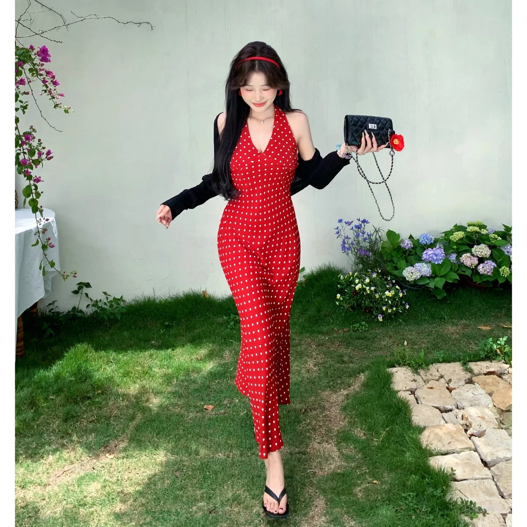 陈六六CHENLIULIU【蔓野玫瑰】气质红色波点挂脖连衣裙