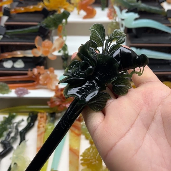 蛇纹石玉未镶嵌岫玉发簪