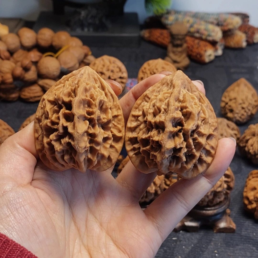 文玩核桃吊坠大花42