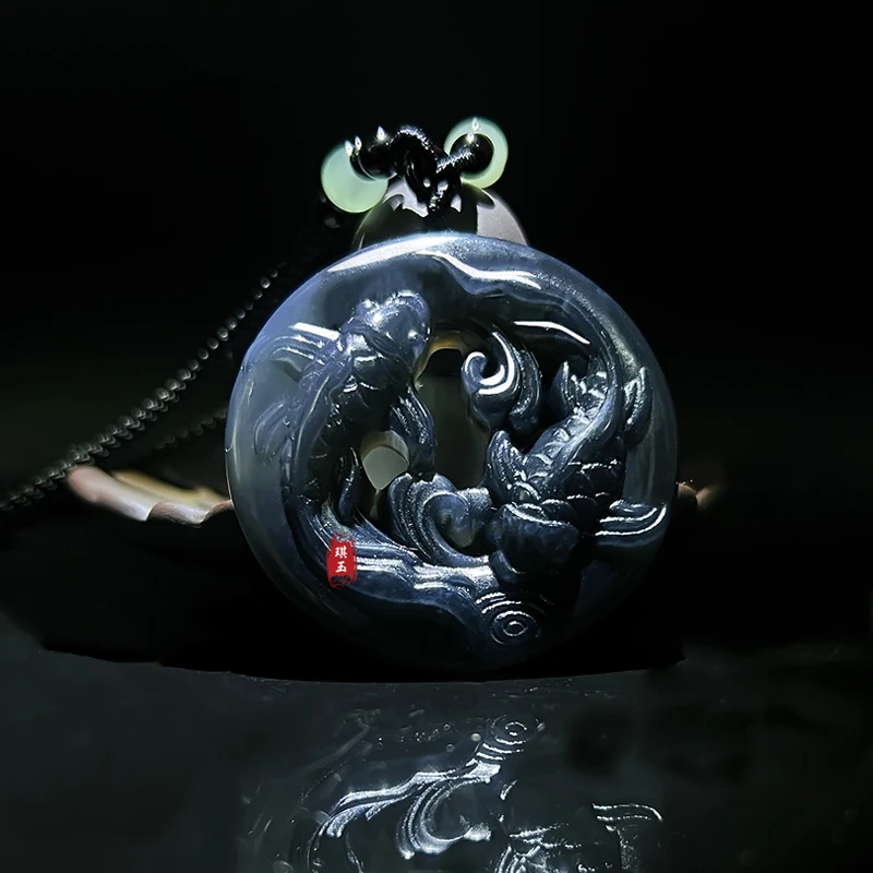 天然岫玉岫玉吊坠岫岩烟紫双鱼衔月吊坠