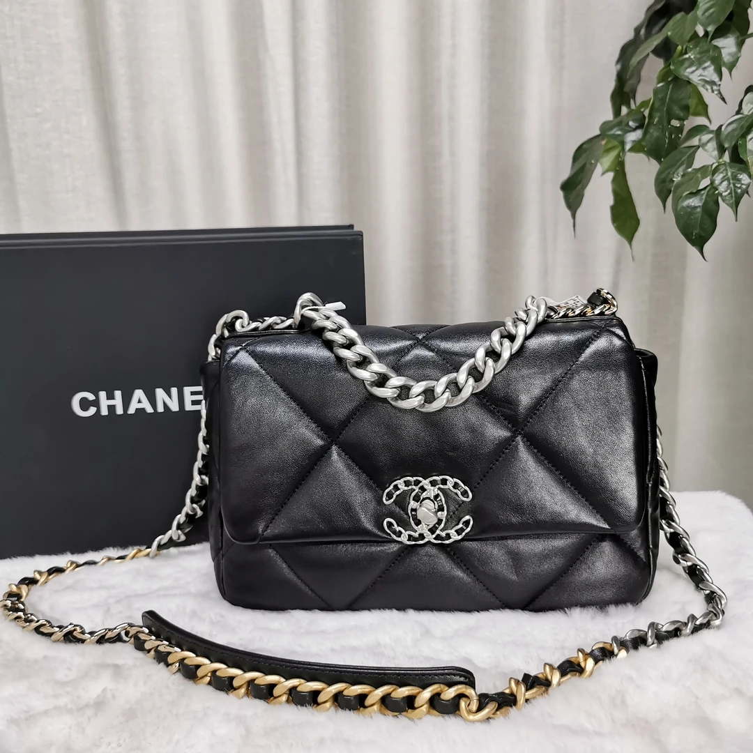 99新 Chanel/香奈儿 19bag小号 15819731