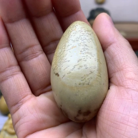 【闪购商品】未镶嵌岫岩河磨玉（透闪石质玉）挂件